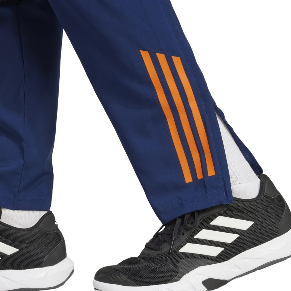 Juventus presentation Soccer tracksuit 2024/25 - Adidas