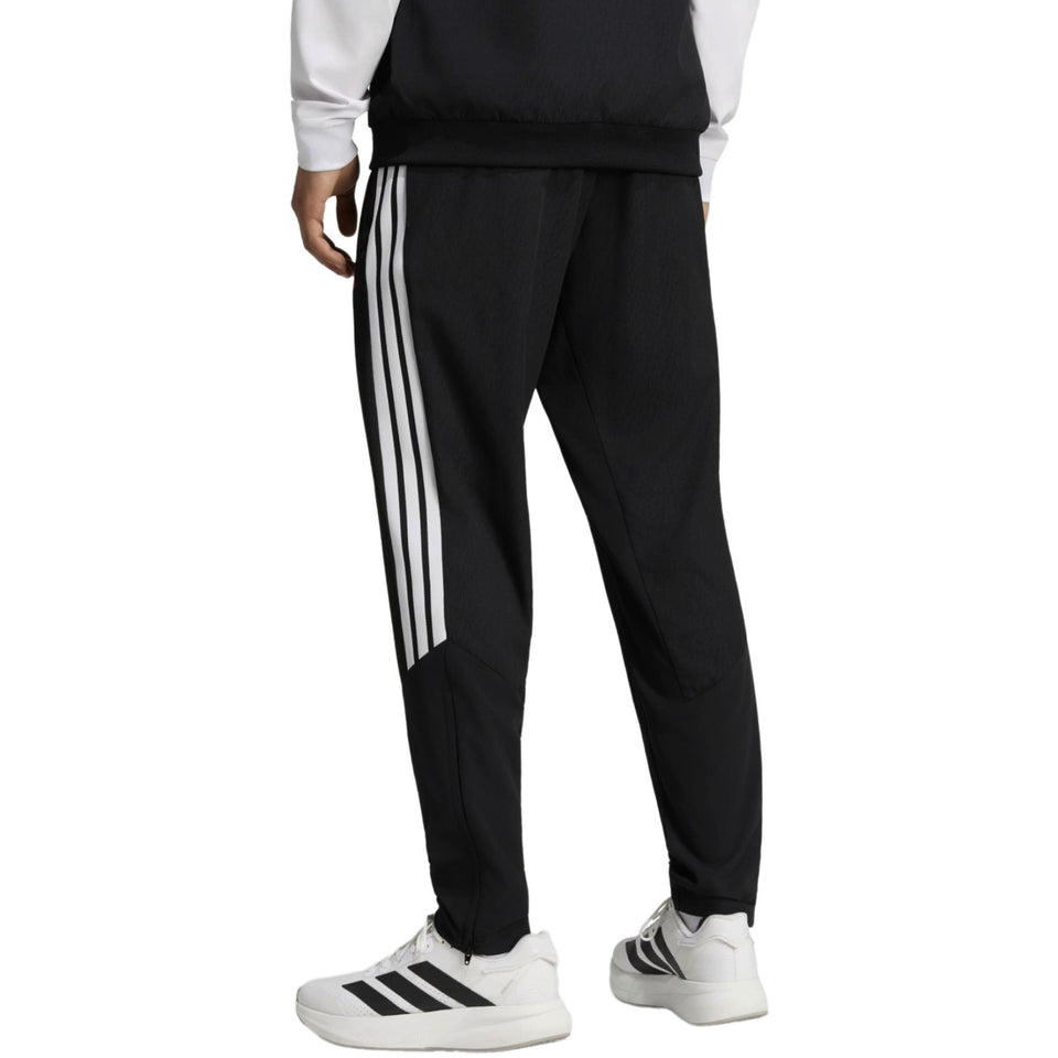 Liverpool FC black presentation Soccer tracksuit 2026/27 - Adidas