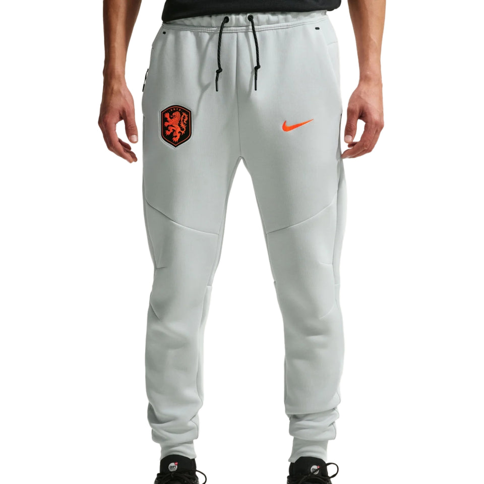 Netherlands Tech Fleece presentation soccer tracksuit 2026/27 - Nike