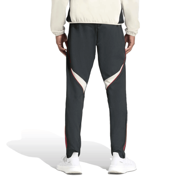 Liverpool FC presentation Soccer tracksuit 2025/26 - Adidas