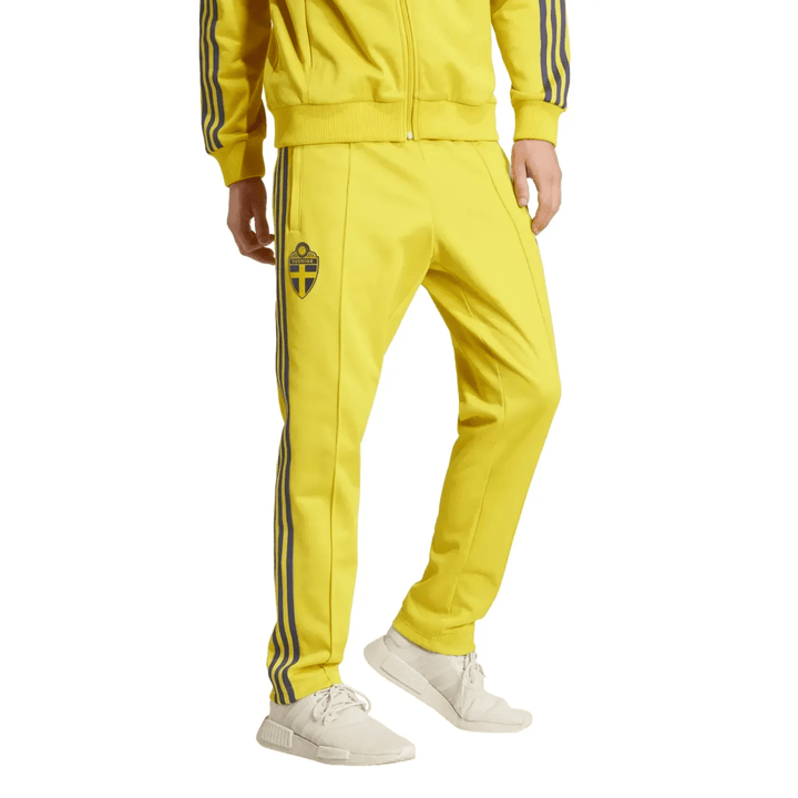Sweden Originals casual presentation Soccer tracksuit 2024/25 - Adidas