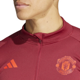 UCL Manchester United tracksuit Adidas with iconic club logo and stylish red design for soccer fans