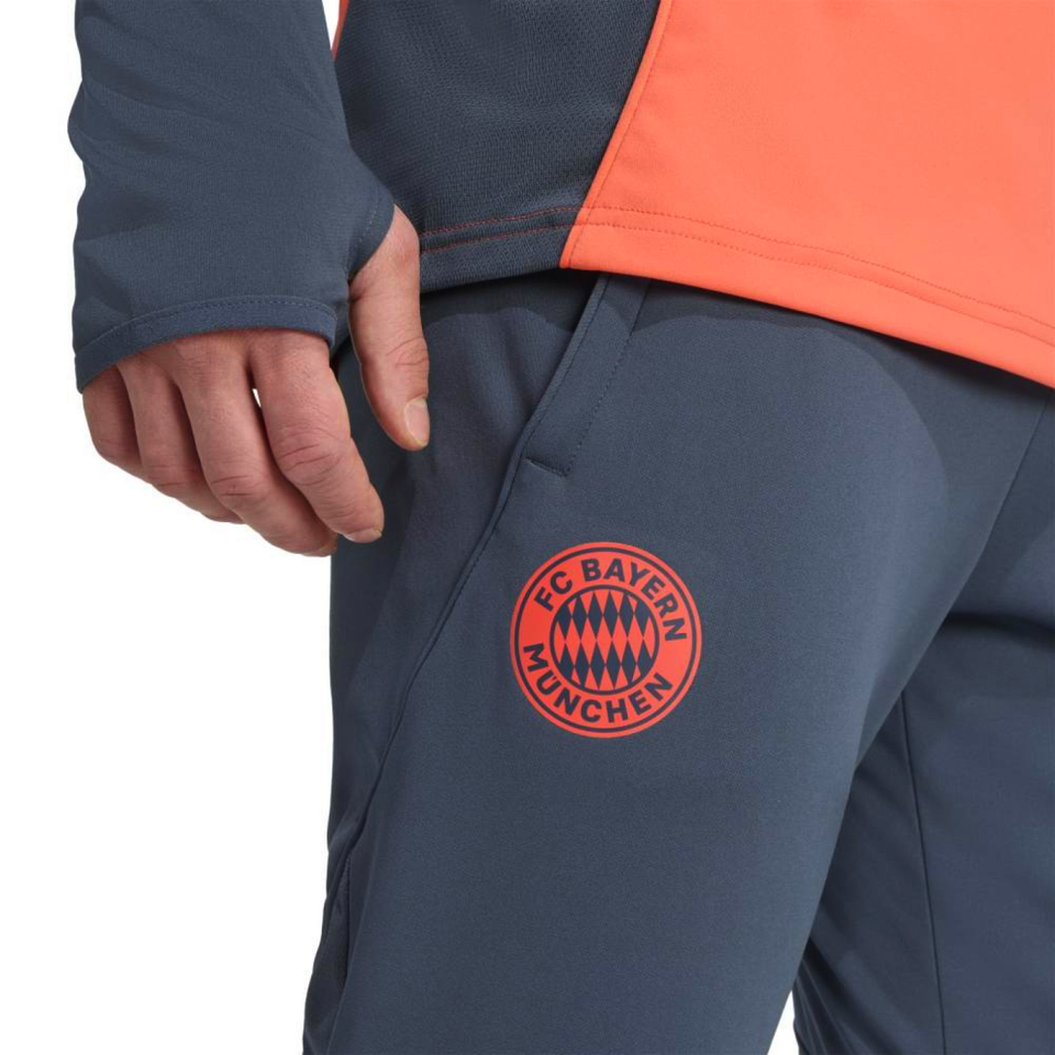 Bayern Munich training tracksuit 2025 26 featuring FC Bayern Munchen emblem on pants