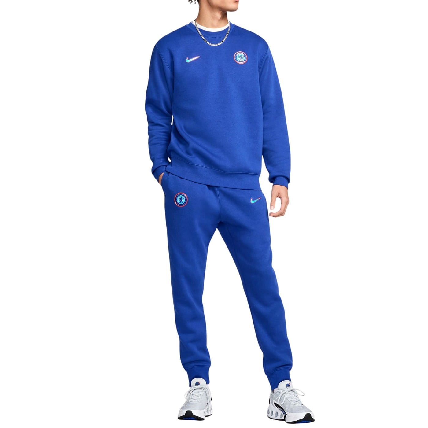 https://www.soccertracksuits.com/cdn/shop/files/cfc_chelsea_fc_london_nike_2024_2025_blue_royal_training_presentation_casual_sweat_crew_tracksuit_suit_set_sweatshirt_chandal_azul_sudadera_tuta_rappresentanza_felpa.jpg?v=1727700046