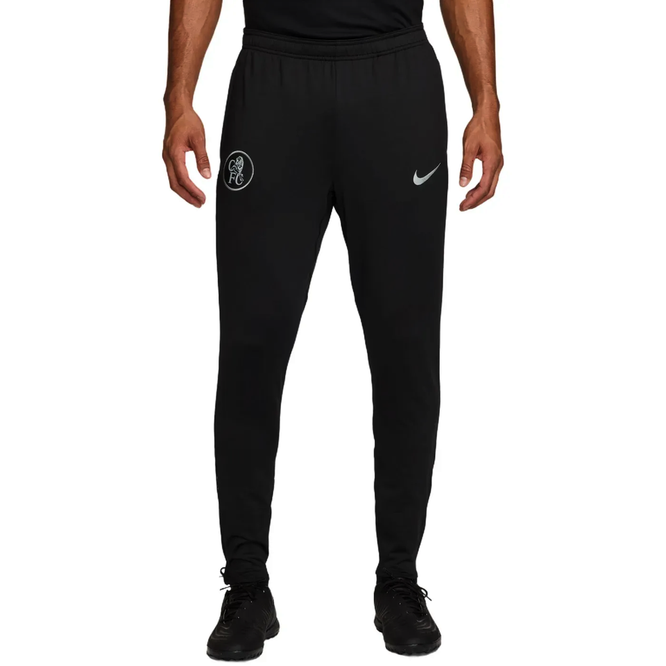 Men's black Nike Chelsea Total 90 training tracksuit 2025 with team logo and slim fit design