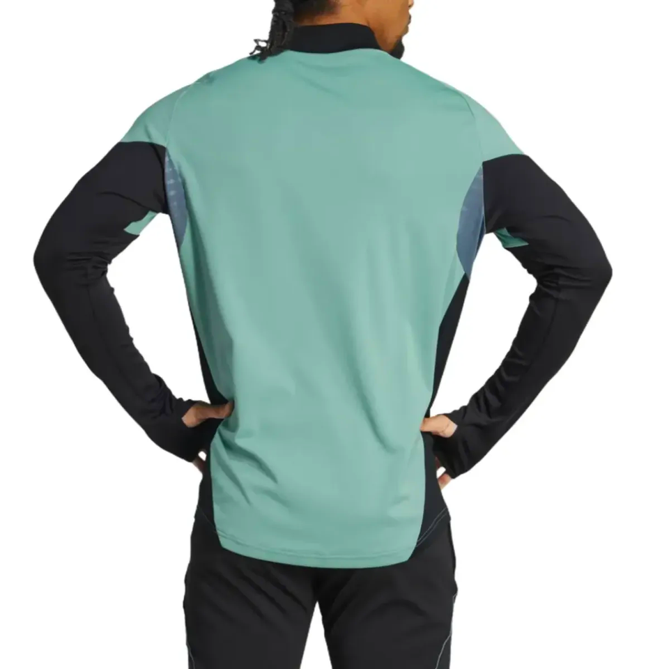Back view of FC Copenhagen Adidas training tracksuit in teal and black for optimum comfort and style