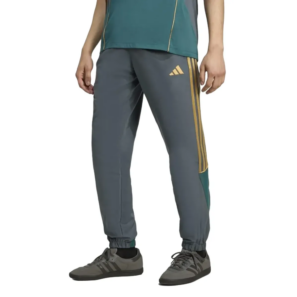 FC Copenhagen retro presentation Soccer tracksuit 2025/26 - Adidas