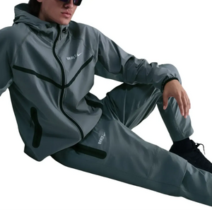 FC Barcelona grey Tech Woven presentation tracksuit 2025/26 - Nike