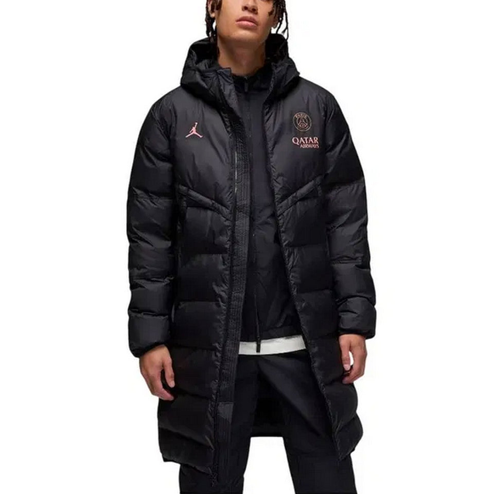 Jordan PSG UCL parka jacket in black with stylish design and comfortable fit for soccer fans
