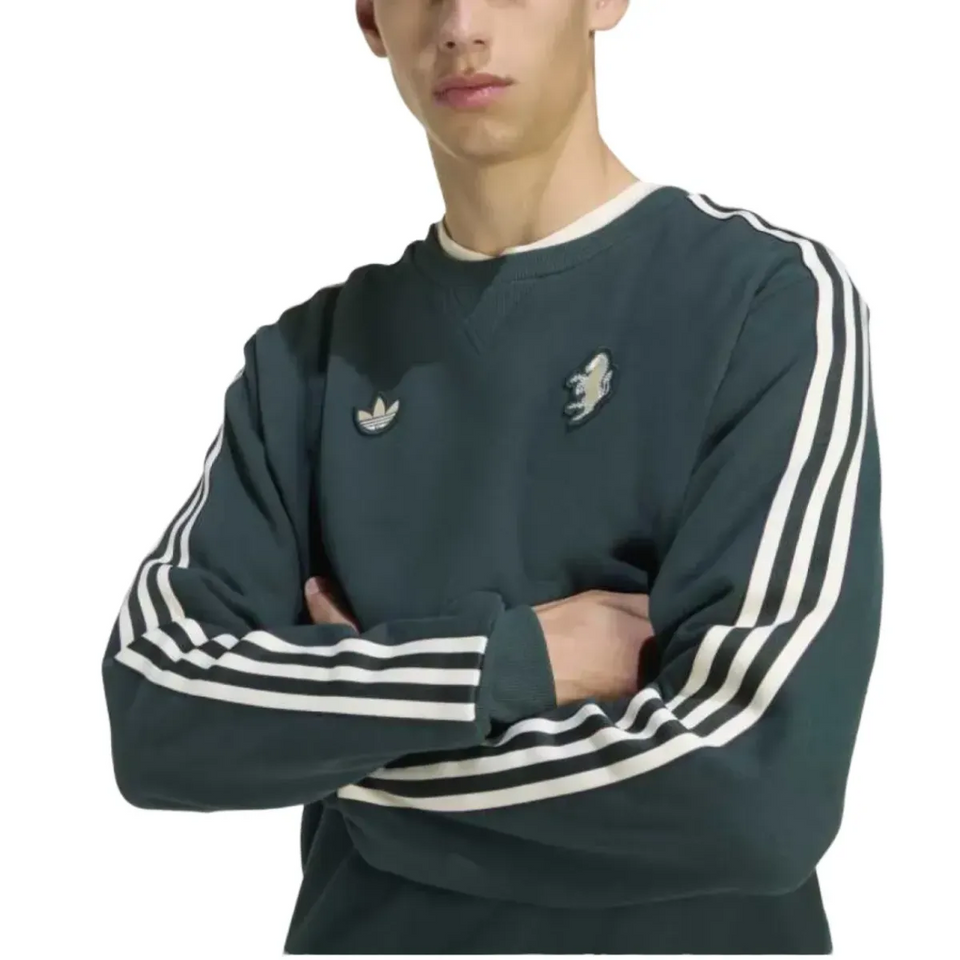 Juventus Adidas Originals sweat set 2025 26 with classic three-stripe design and embroidered logo details