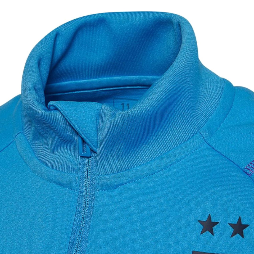 Close-up of kids Argentina soccer tracksuit 2022 collar in vibrant blue fabric