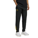 Manchester United black UCL tracksuit 2025 featuring logo and stylish design for fans