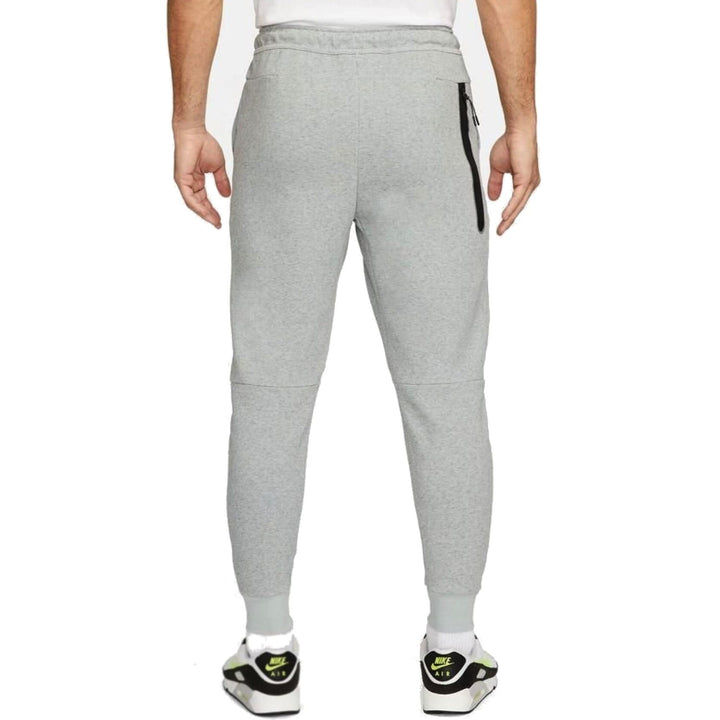 Chelsea FC grey Tech Fleece presentation tracksuit 2023/24 - Nike