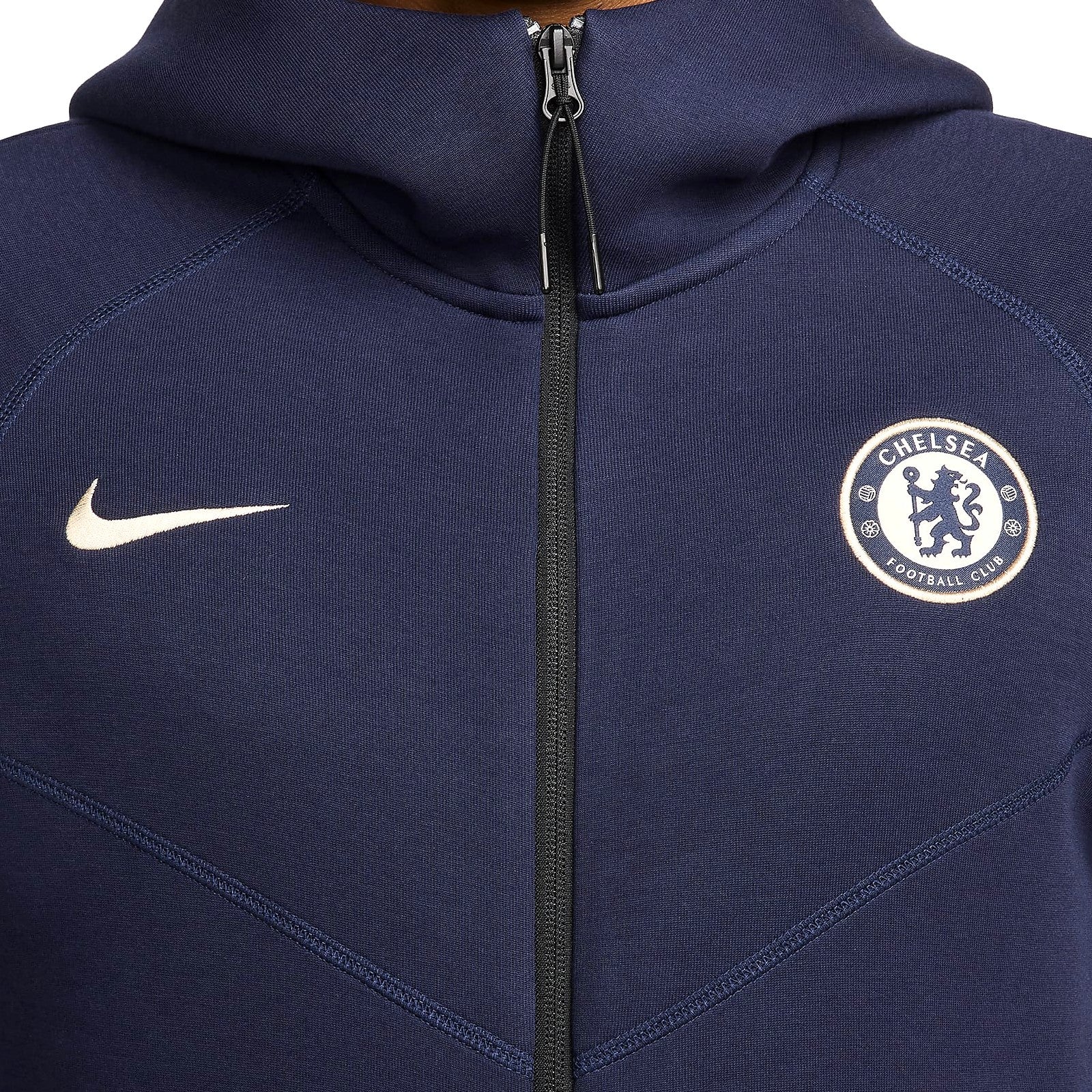Chelsea Tech Fleece presentation tracksuit 2024/25 - Nike ...