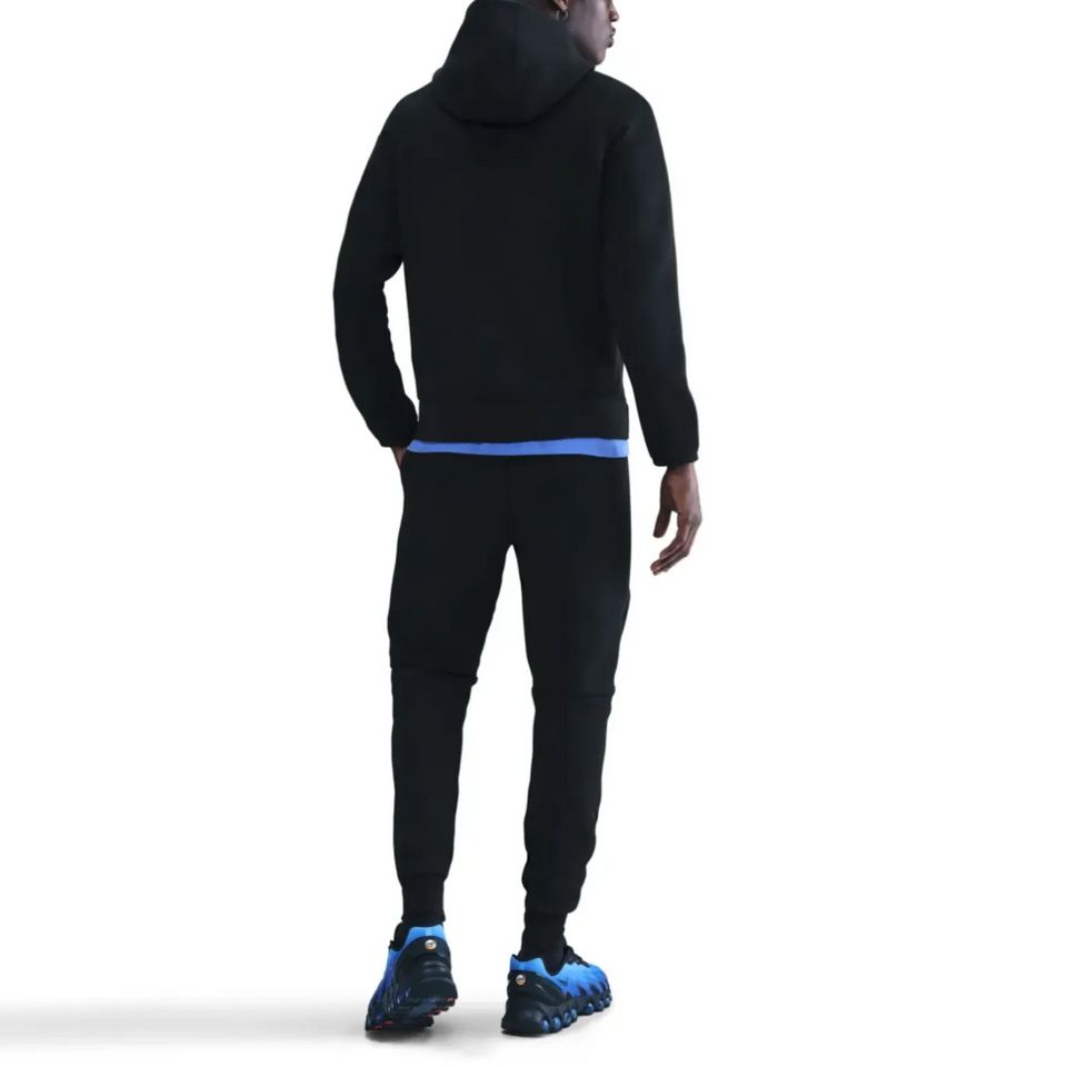 Nike Chelsea tech fleece tracksuit 2025 26 in black, ideal for comfort and style on SoccerTracksuits.com