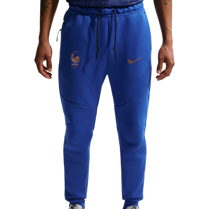 France 2026/27 Tech Fleece presentation soccer tracksuit in blue with Nike logo and France emblem for adults