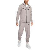 Tottenham Hotspur Tech Fleece tracksuit in gray with full-zip jacket and matching jogger pants