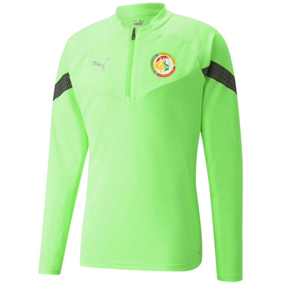 Senegal soccer tracksuit 2022 in vibrant green with team logo and sleek design for fans and players