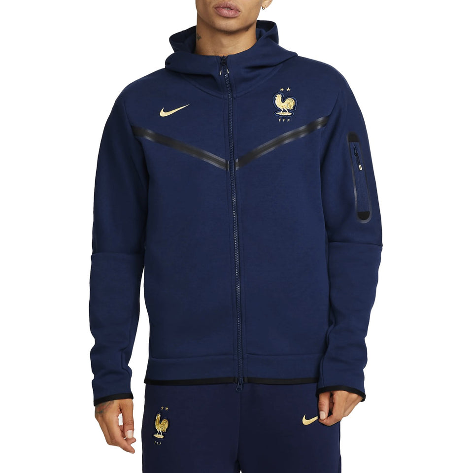 France Tech fleece tracksuit 2022 in navy with zip-up jacket and matching pants for athletes