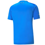 Back view of kids Italy soccer jersey 2022 in blue with short sleeves and Italia text on collar