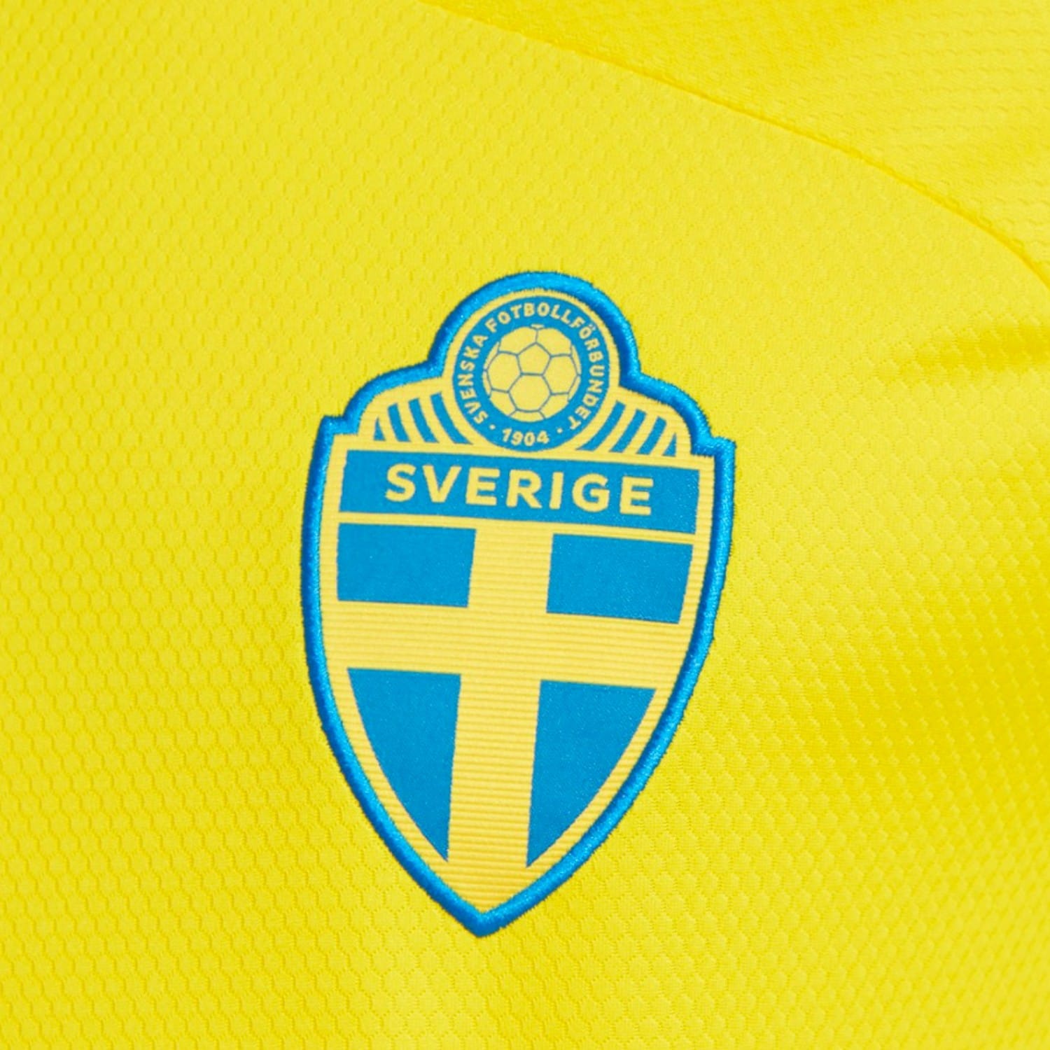 スウェーデン代表 ホームサッカーユニフォーム 2020/21 - アディダス